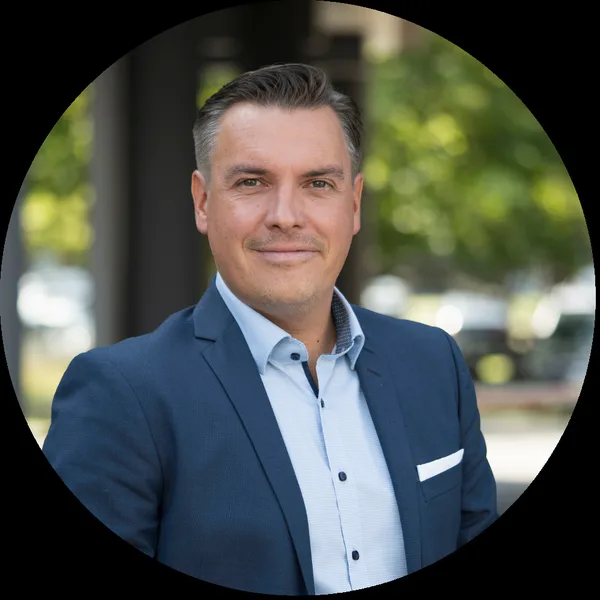 Porträtfoto Philipp Bayer, CTO Balzuweit GmbH 